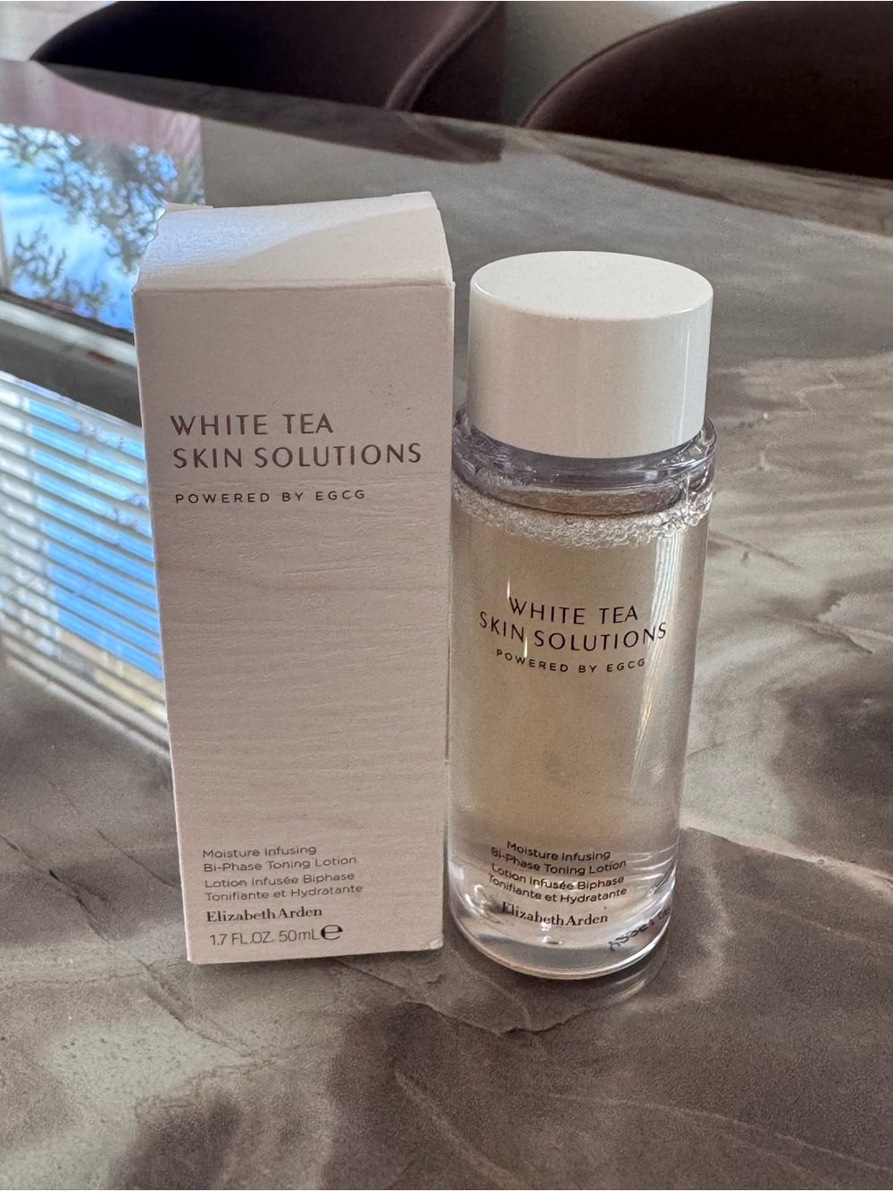 Elizabeth Arden White Tea Skin Solutions Bi-Phase Toning Lotion — 50ml